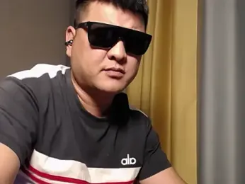 zhang1118 webcam model stream image