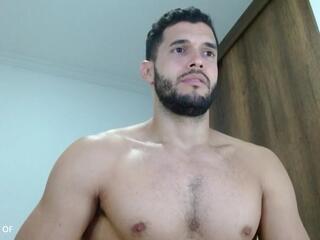 Tom Wills webcam model stream image