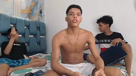 PRETTY_FEM webcam model stream image