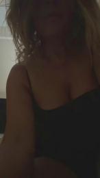 Bluemoon webcam model stream image