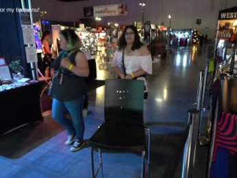 vivid_whit webcam model stream image