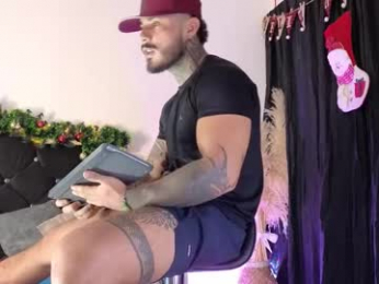 john_and_louis webcam model stream image