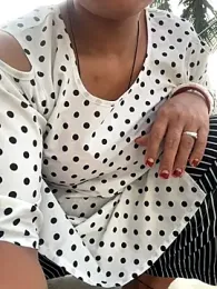 Ishikaranaa webcam model stream image