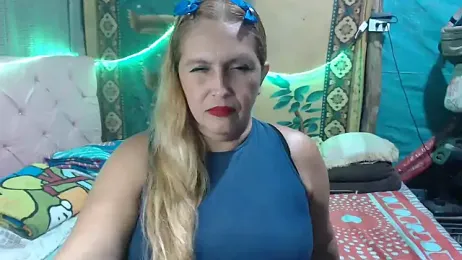 mom_son_dirty webcam model stream image