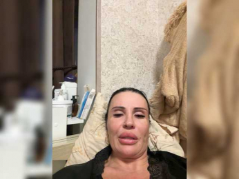 VampIrina11 webcam model stream image