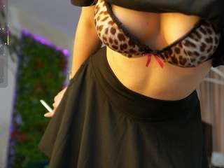 emilyybloom webcam model stream image