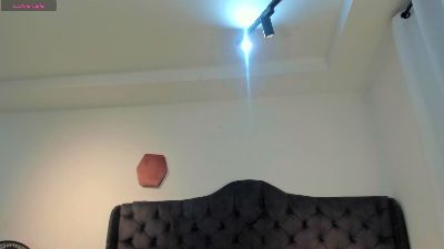 TwoMilkyway webcam model stream image