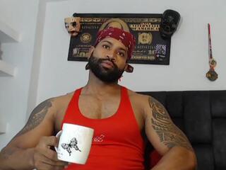 Tayler Summer webcam model stream image