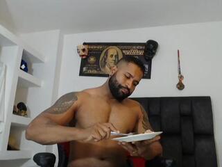 Tayler Summer webcam model stream image