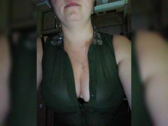 Vitalina272127 webcam model stream image