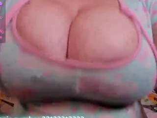 anyi-sweet-tits webcam model stream image