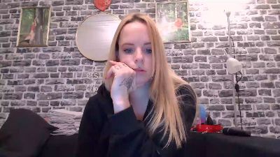 xHotmilf87x webcam model stream image