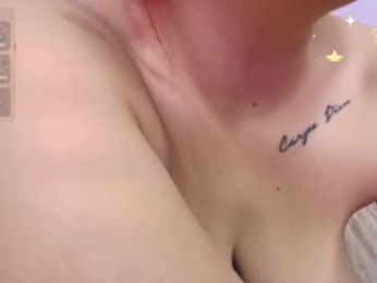 aria_li webcam model stream image