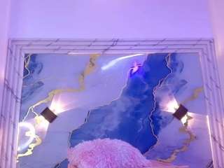 lor-queen webcam model stream image