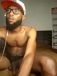 FreakyKaigrey webcam model stream image