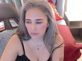 Alaynna Maire webcam model stream image