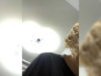 freakfarm webcam model stream image