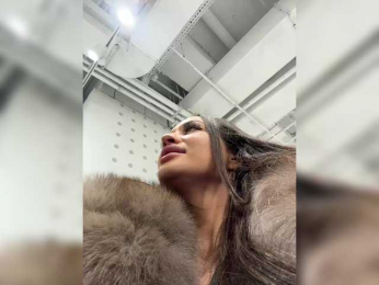 Karamelikaa webcam model stream image