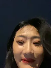 linger-23 webcam model stream image