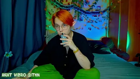 TrickyKitsune webcam stripchat model stream image