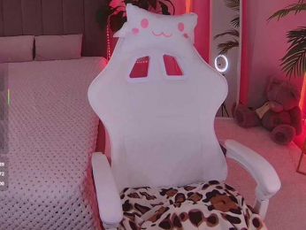 Lerochkaa webcam model stream image