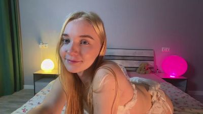 MildaNagase webcam model stream image