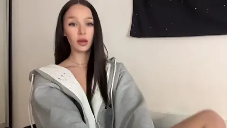 ur_molly webcam model stream image