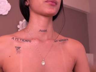 evamoretiii webcam model stream image