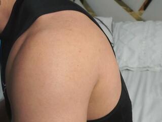 Devin Hunter webcam model stream image