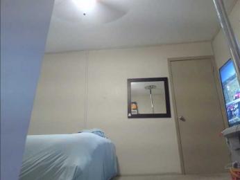 Lioners8 webcam model stream image