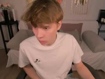 andyjey_ webcam model stream image