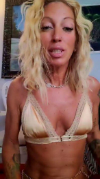 Ladyblue webcam model stream image