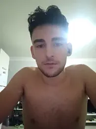 Yasinyasin7 webcam model stream image