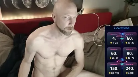 MaxRouger webcam model stream image