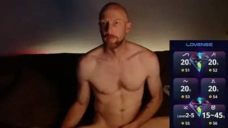 MaxRouger webcam model stream image