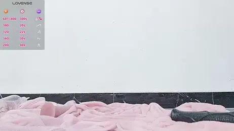 Lucky-xiuxiu webcam model stream image