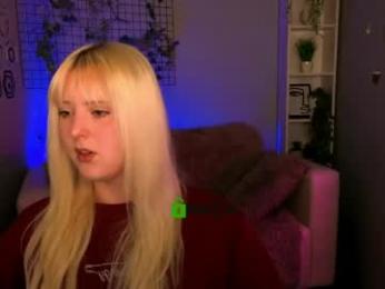 elara_night1 webcam model stream image