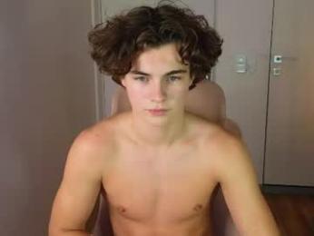 whiteskyy_ webcam model stream image