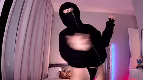 LoryWood webcam model stream image