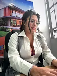 LIZ-06_ webcam model stream image