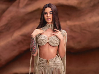 SofyTaylor webcam model stream image