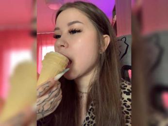 Alexxie webcam model stream image