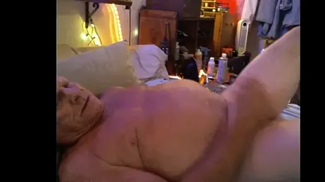 Pussyeat2please webcam model stream image