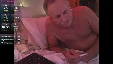 Pussyeat2please webcam model stream image