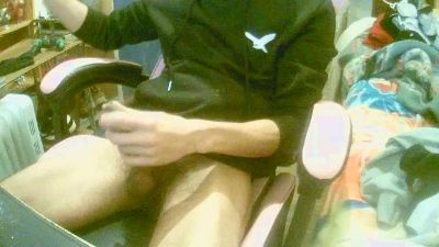 Guill94mo webcam model stream image