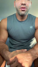 Lazerfocused webcam model stream image