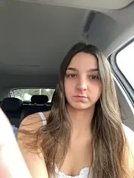 DoriDeluxe66 webcam model stream image