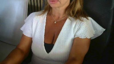 Enia webcam model stream image