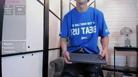 JuniorMorris_ webcam model stream image