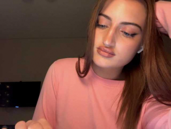 AuraLahrman webcam model stream image